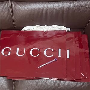 Gucci Burgundy shopping bags 🛍️ ‼️
